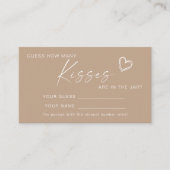 Beige Minimalist Hoeveel Kussen Douche Game Card Plaatskaartje (Voorkant)