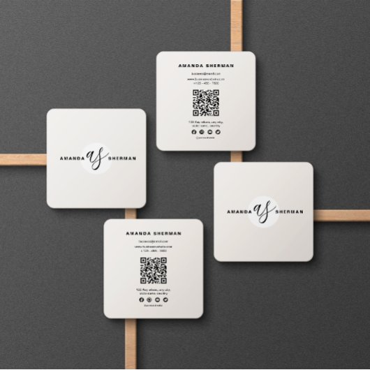 Beige minimalistische professionele scanbare QR-co Vierkante Visitekaartje