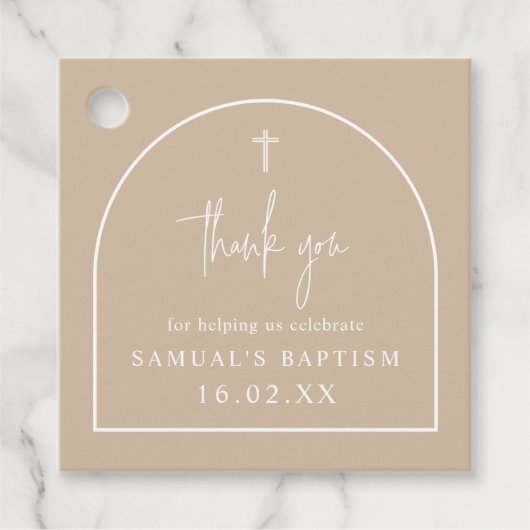 Beige Modern Arch Minimalist Baptisme Square Bedankjes Labels (Voorkant)