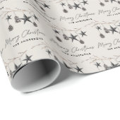 Beige modern elegant uniek script kerst cadeaupapier (Rol Hoek)