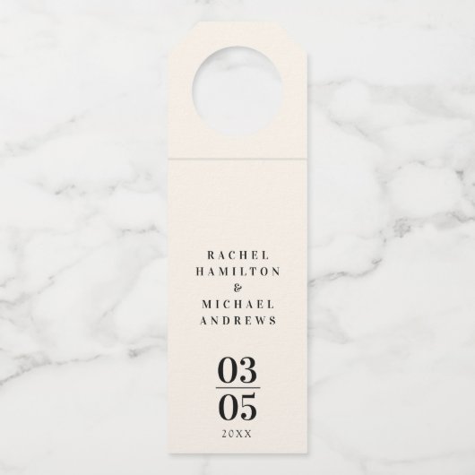 Beige Modern Simpel Wedding Flessenhanger (Voorkant)