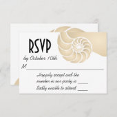 Beige Nautilus Shell Beach Wedding RSVP Kaartje (Voorkant / Achterkant)