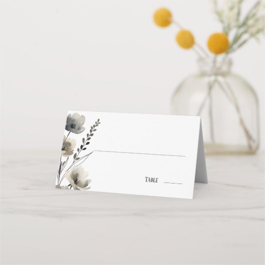 Beige Neutral Floral Wedding Plaatskaartje (Voorkant)
