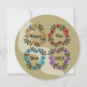 Beige nieuwjaarsdiner met bloemenkrans kaart (Achterkant)