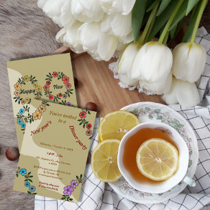 Beige nieuwjaarsdiner met bloemenkrans kaart