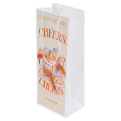 Beige & Orange Retro Typography Cheers Cocktail  Wijn Cadeautas (Achterkant Gekanteld)