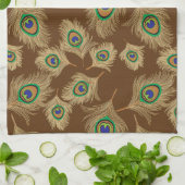 Beige Peacock Feathers op Chocolate Brown Theedoek (Gevouwen)