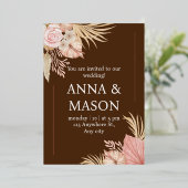 Beige roze Waterverf Boho Tropische Floral Wedding Folie Uitnodiging (Staand Voorkant)