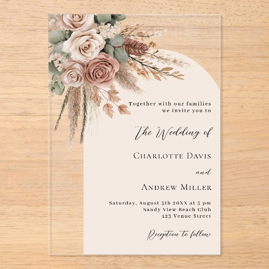 Beige rozen pampas grasboog duidelijke boho bruilo acryl uitnodigingen (Voorkant)