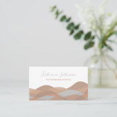 Beige sandy abstracte golven kalligrafie visitekaartje (Staand voorkant)