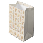 Beige Schelpenpatroon Medium Cadeauzakje (Voorkant Gekanteld)