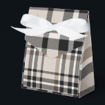 Beige Schotse Tartan Plaid Bedankdoosjes<br><div class="desc">Deze Schotse Tartan Plaid is een mooie klassieke ontwerp voor allerlei soorten cadeaus of feestcadeaus!</div>