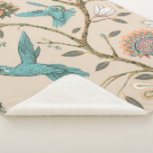 Beige seamless pattern with stylized flowers and b sherpa deken (3/4)