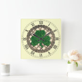 Beige Shamrock &Celtic Knots Roman Numeral Clock Vierkante Klok (Huis)