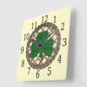 Beige shamrock en Celtic Knots Square Clock Vierkante Klok (Hoek)