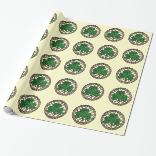 Beige shamrock on Celtic Knots wrapping Paper Cadeaupapier (Uitgerold)