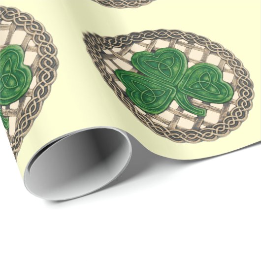Beige shamrock on Celtic Knots wrapping Paper Cadeaupapier (Rol Hoek)