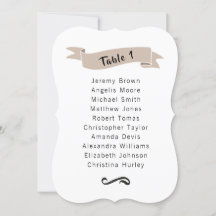 Beige simpele trouwzitjes.