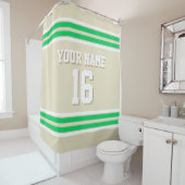 Beige smaragdgroene witte strepen sporttrui douchegordijn (In situ)