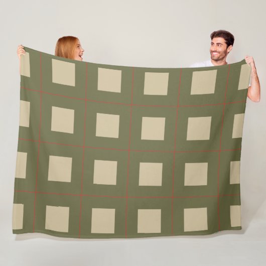 Beige Squares on Green Background With Red Grid Fleece Deken (In situ)