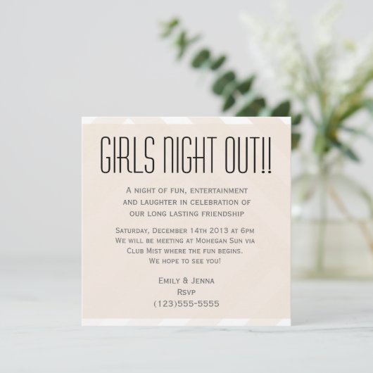 Beige Striped Girls Night Out Uitnodiging (Staand voorkant)