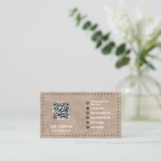 Beige Suede Leather Business QR-code Visitekaartje (Staand voorkant)