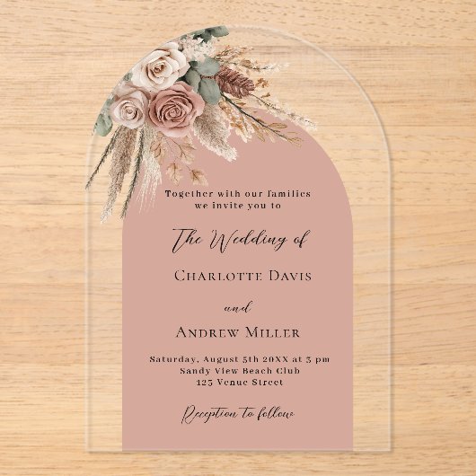 Beige taupe rozen pampas boogvrij bruiloft acryl uitnodigingen (Voorkant)