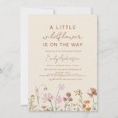 Beige Terracotta Een Kleine Wilde Bloem Baby Showe Kaart (Voorkant)