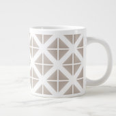 Beige Trendy Triangle Pattern Grote Koffiekop (Rechts)