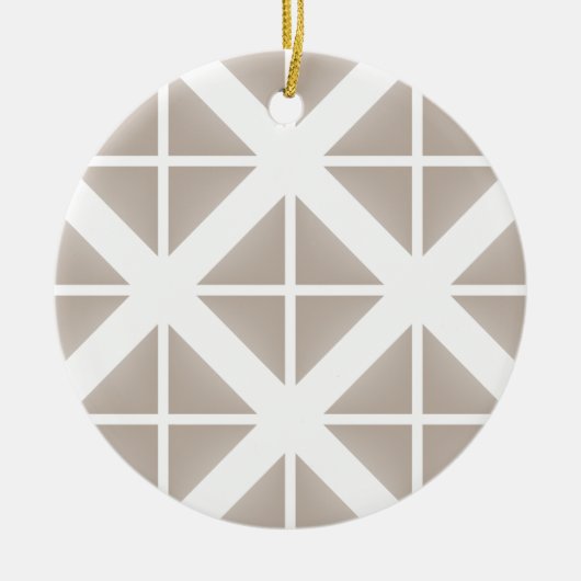 Beige Trendy Triangle Pattern Keramisch Ornament (Voorkant)