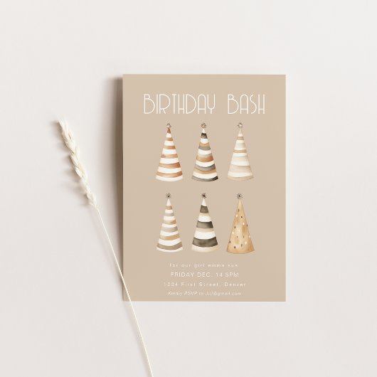 Beige Verjaardagsdiner met Petten Kaart