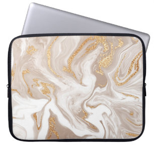 Beige vloeibaar marmer, gouden lijnkunst. laptop sleeve