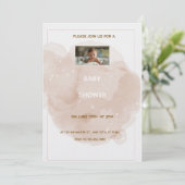 Beige waterverf baby shower uitnodiging (Staand voorkant)