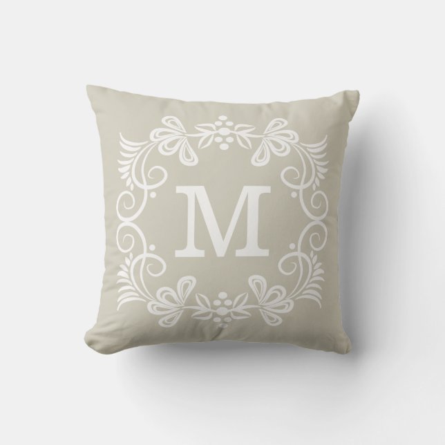 Beige White Custom Monogram Decorative Kussen (Voorkant)