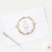 Beige Wilde Bloemen Bruiloft Ronde Sticker (Envelop)