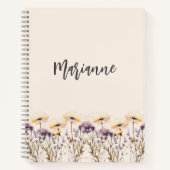 Beige wilde bloemen geel aangepaste naam script notitieboek (Voorkant)
