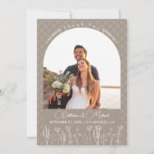 Beige Wildflower Bohemian Arch Wedding Bedankkaart (Voorkant)