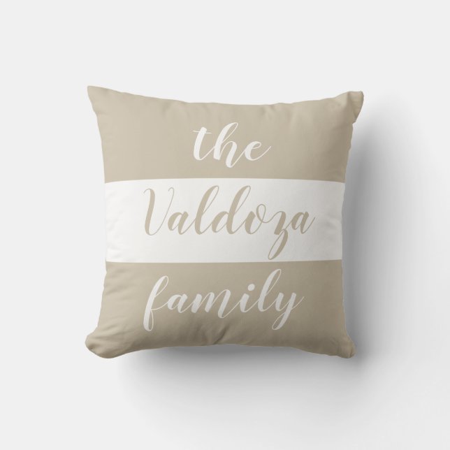 Beige Witte Strepen Familienaam Kussen (Voorkant)