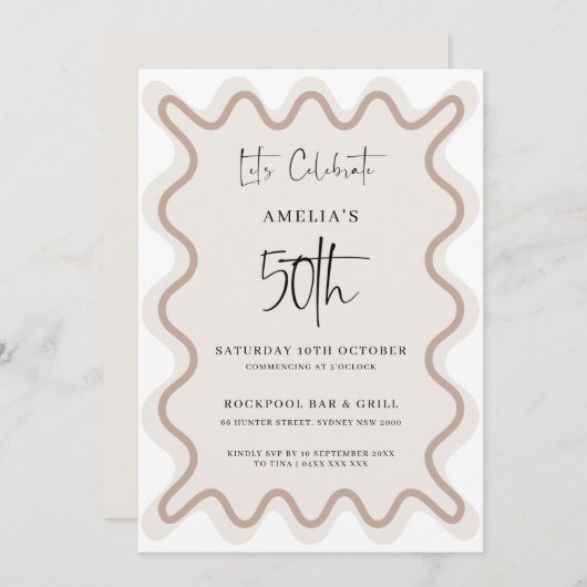 Beige Witte Wavy Border 50e Verjaardag uitnodiging (Voorkant / Achterkant)