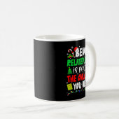 Being Related To Me Funny Christmas Family Xmas Pa Koffiemok (Voorkant rechts)