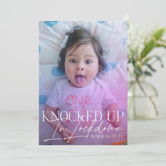 Bekend in de afsluitingskondiging COVID Birth Anno Aankondiging (Staand voorkant)