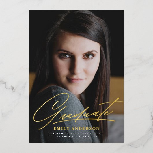 Bekendmaking van Chic Gold Script Photo Afstuderen Folie Uitnodiging (Voorkant)