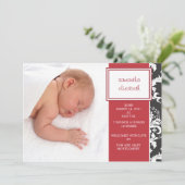 Bekendmaking van Red Ribbon en Damask Birth Aankondiging (Staand voorkant)