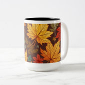 Beker in de herfst bladeren tweekleurige koffiemok (Voorkant rechts)