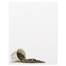 Beker met bruine koffiebonen