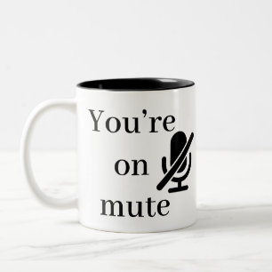 Beker met grappige quote 'Je staat op dempen' en m Tweekleurige Koffiemok