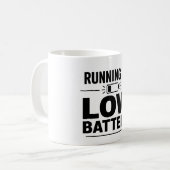 Beker met 'Lopen op Lage Batterij' | Grappige Verm Koffiemok (Voorkant links)