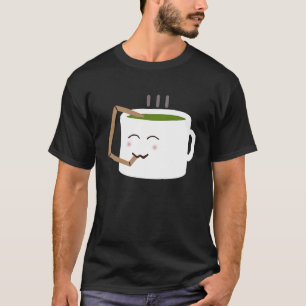 Beker Tea met een riem om groene thee te Drinken T-shirt