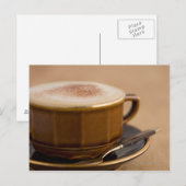 Beker van cappuccino met cacaopoeder briefkaart (Voorkant / Achterkant)