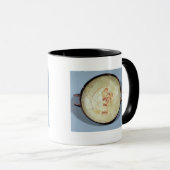 Beker zonder voet, terwijl Muse de lat speelt, Mok (Voorkant rechts)